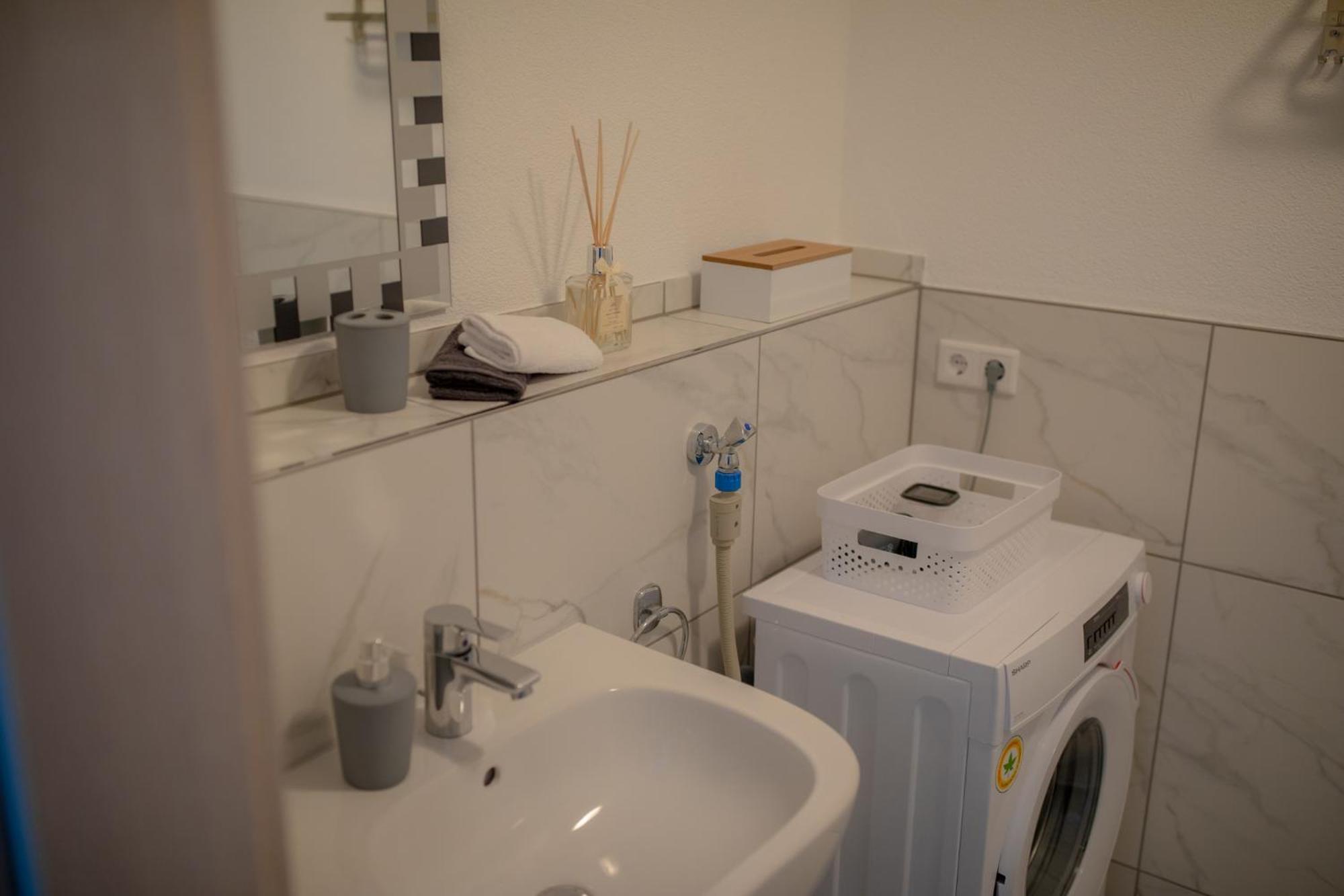 Ferienwohnung Auszeit In Radolfzell Radolfzell am Bodensee Exterior foto